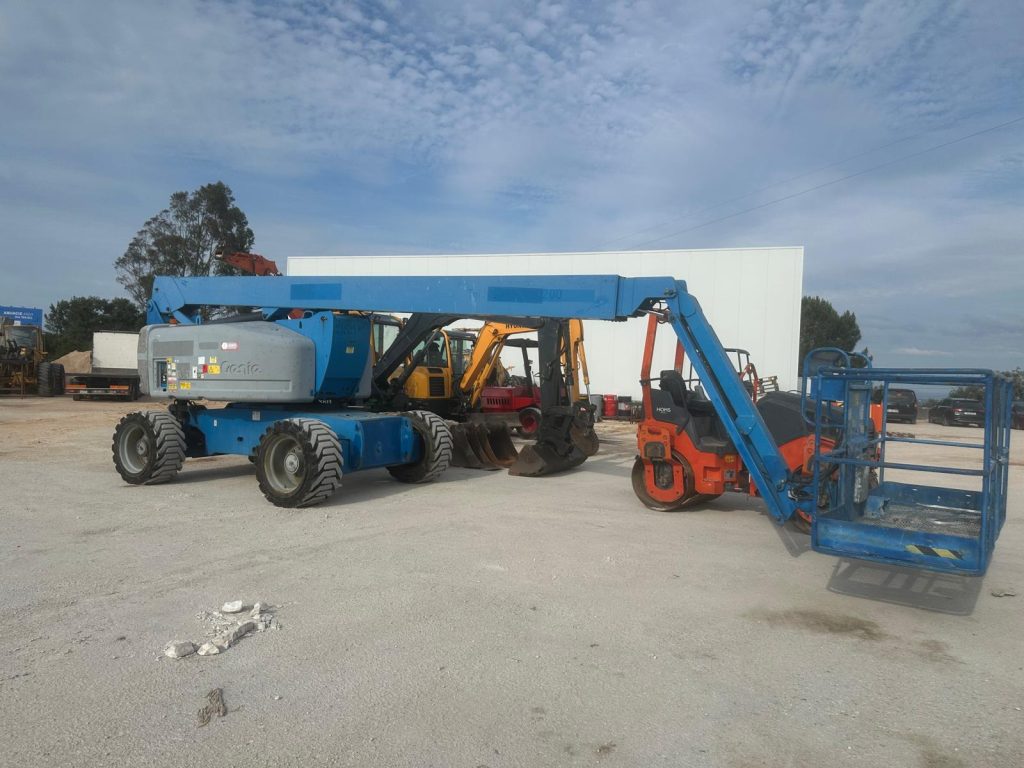 Genie Z-80/60 4X4